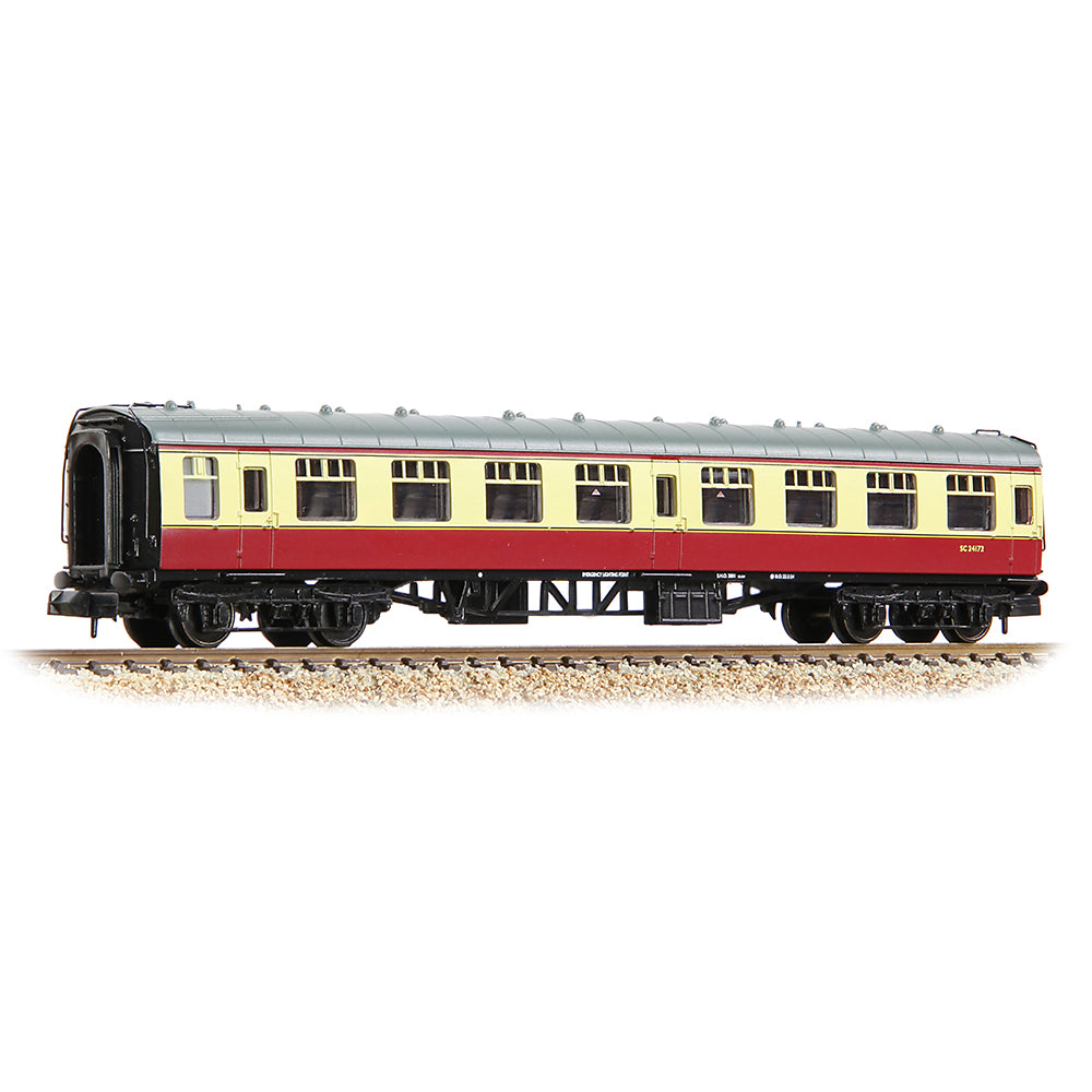 Graham Farish 374-060E - BR Mk1 SK Second Corridor BR Crimson & Cream