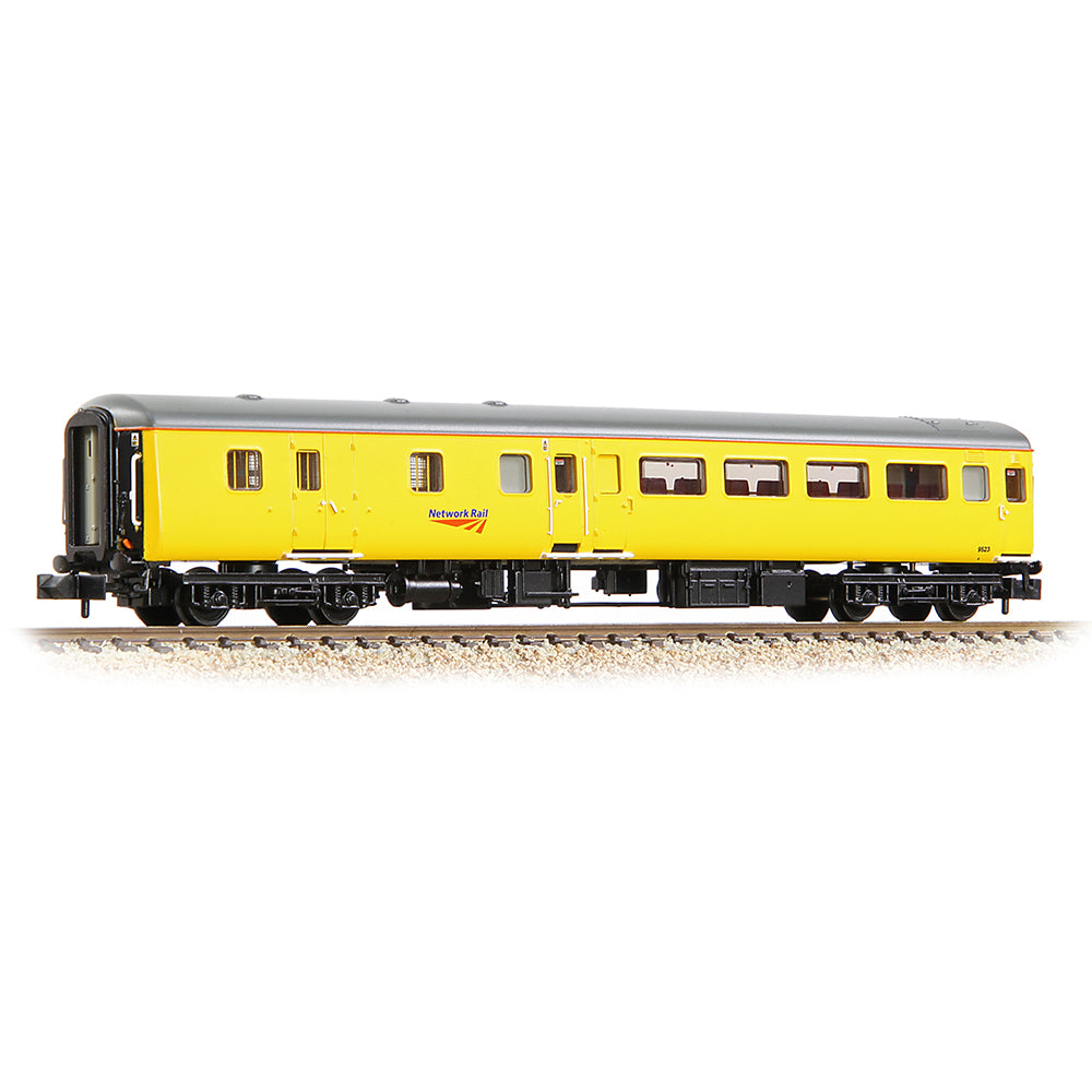 Graham Farish 374-695 - BR Mk2F BSO Brake Second Open Coach Network Rail Yellow