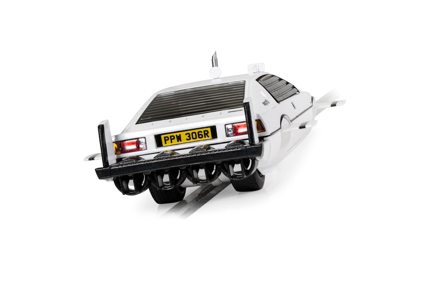 Scalextric C4359 - James Bond Lotus Esprit S1 - The Spy Who Loved Me 'Wet Nellie'