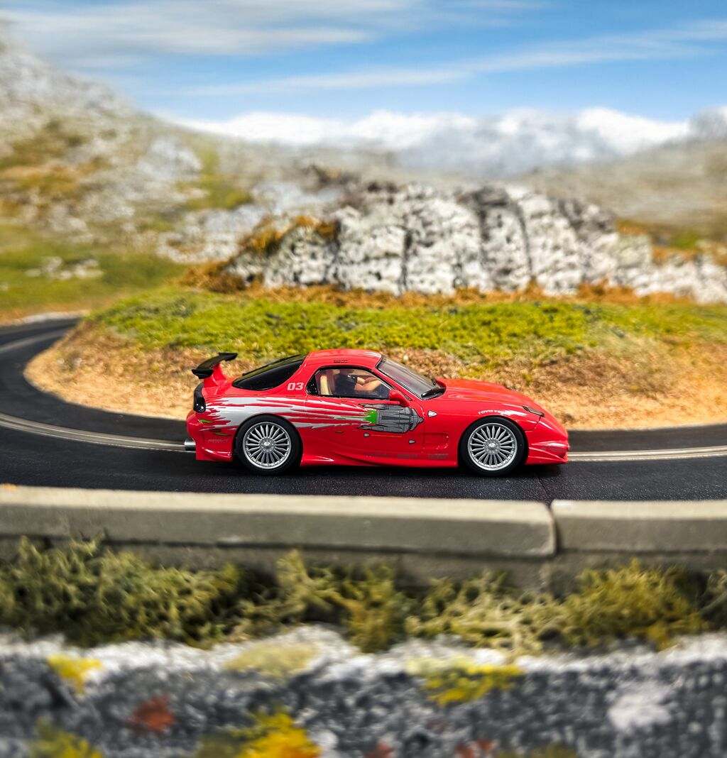 Scalextric C4592 - Mazda RX7 - Dom Toretto - The Fast And The Furious