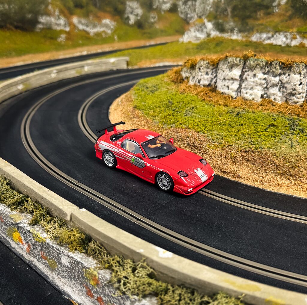 Scalextric C4592 - Mazda RX7 - Dom Toretto - The Fast And The Furious