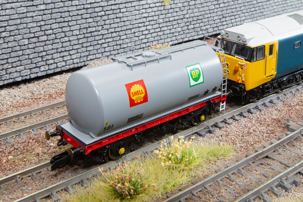 Hornby TT6034 - Shell BP - TTA 35T - '501' Tank Wagon