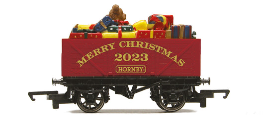 Hornby R60082 - 2023 Christmas 7 Plank Wagon