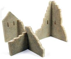 Hornby R8724 - Ruins Castle Corners x 3