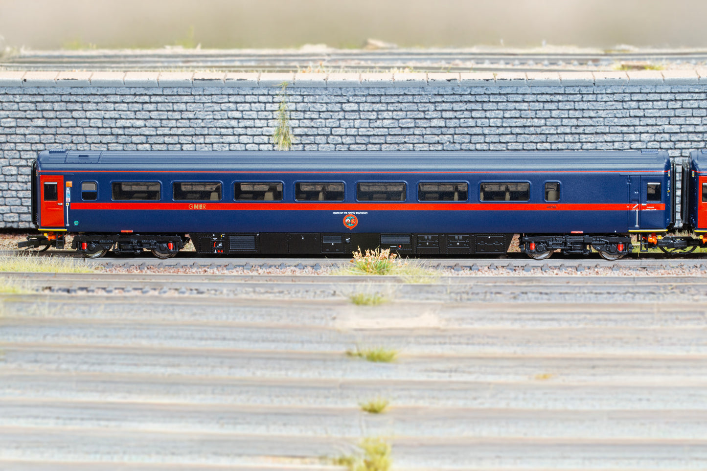 Hornby TT4044 -GNER - HST - Mk3 - '44098' - Trailer Guard Standard Coach