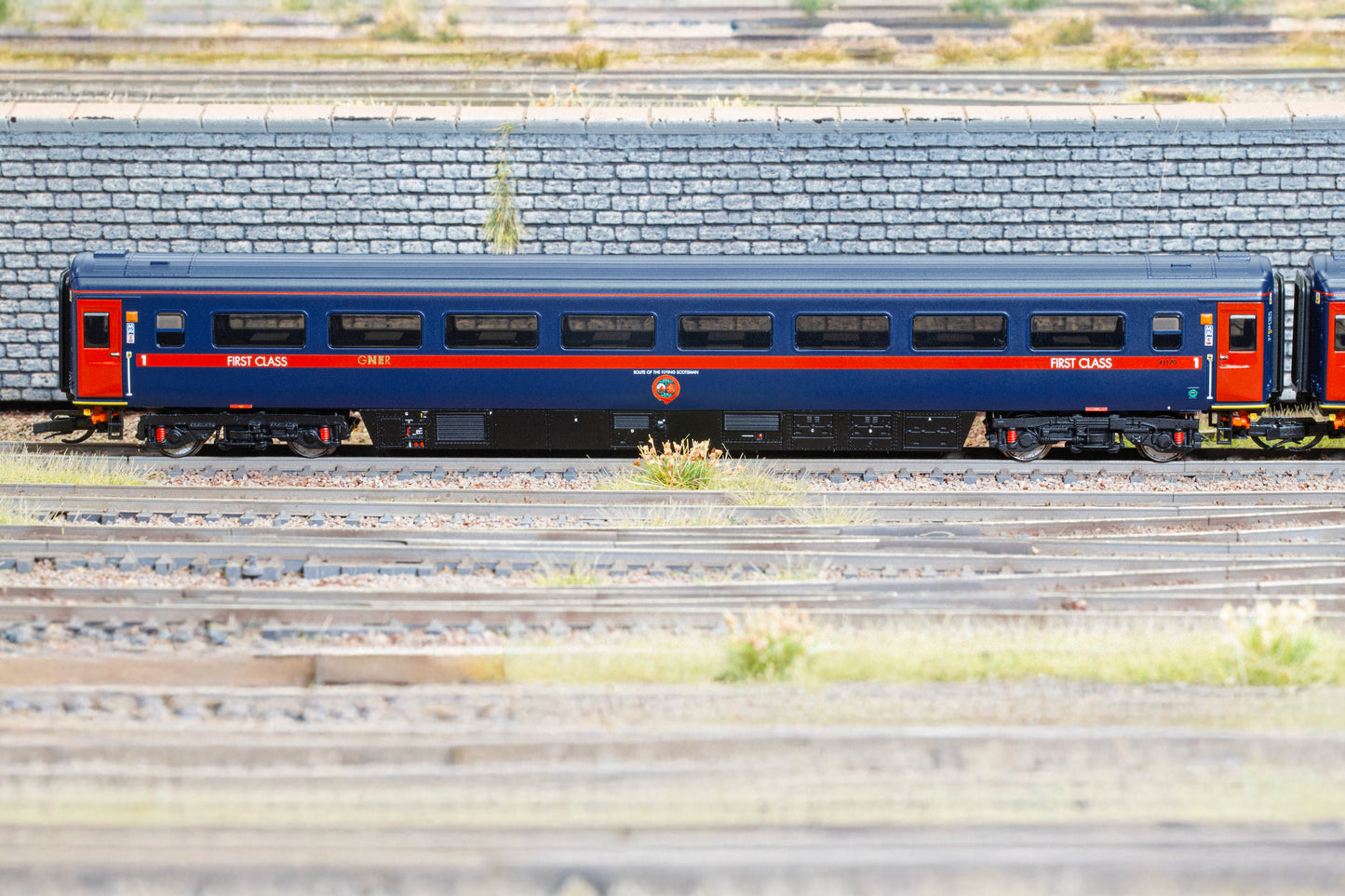 Hornby TT4045A - GNER - HST - Mk3 - '41170' - First Open Coach