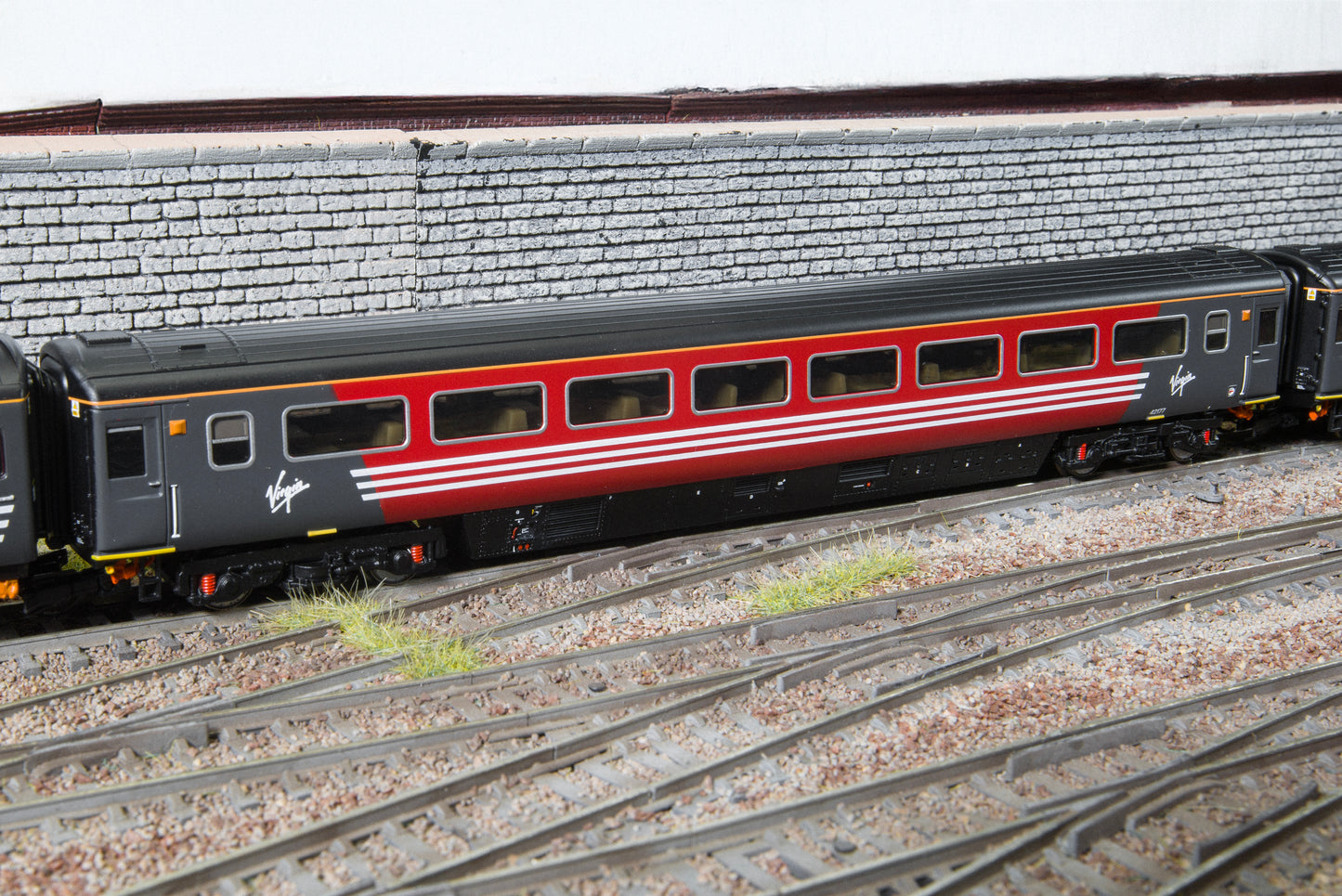 Hornby TT4047B - Virgin - HST - Mk3 - '42177' - Trailer Standard Coach