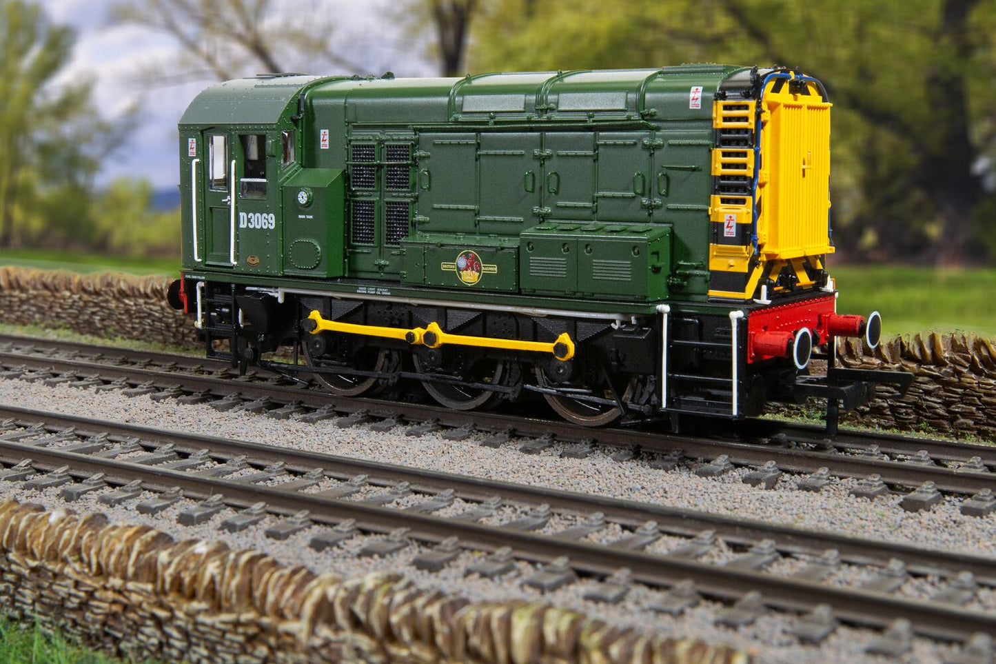 Hornby R30301TXS - BR, Class 08, 0-6-0, D3069 (Sound Fitted)