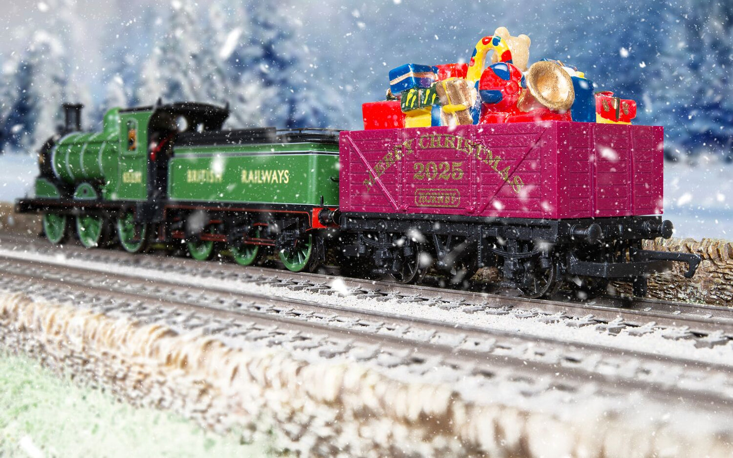 Hornby R60316 - 2025 Christmas Wagon