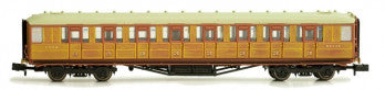 Dapol 2P-011-013 - Gresley Coach LNER Teak 3rd Class 61628