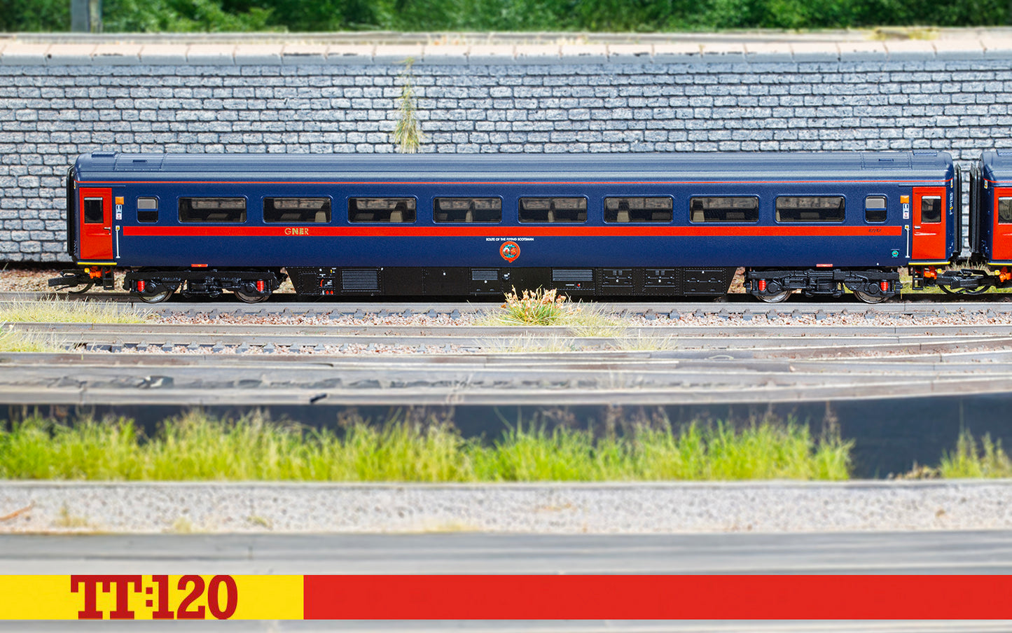 Hornby TT4043B - GNER - HST - Mk3 - '42242' - Trailer Standard Coach