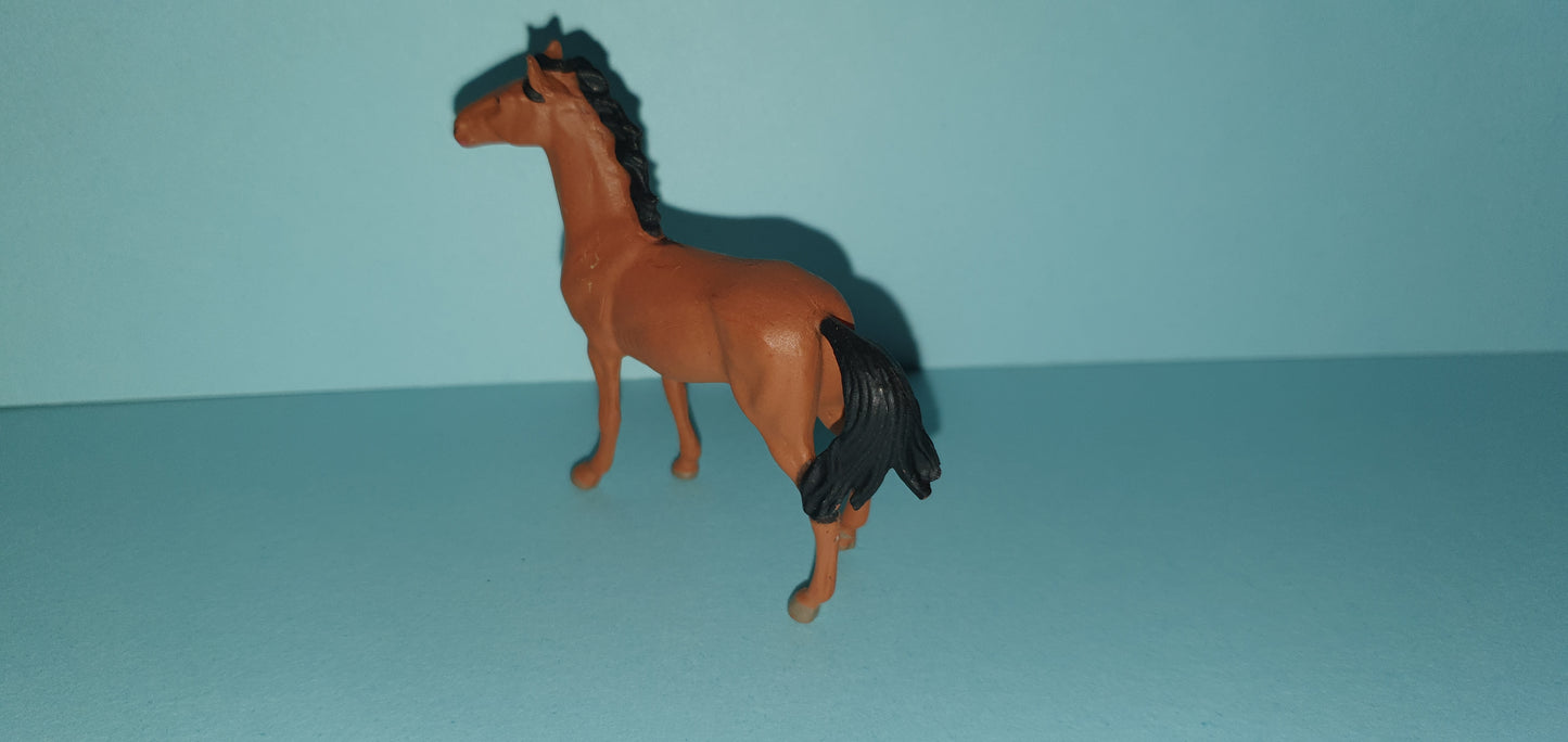 Standing Horse (Brown)