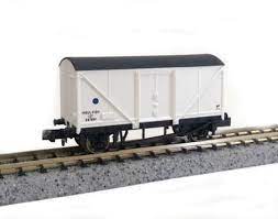 Dapol 2F-019-005 - Blue Spot Fish Van White E87894