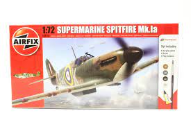 Airfix A68206 - Small Starter Set Supermarine Spitfire Mk.1a