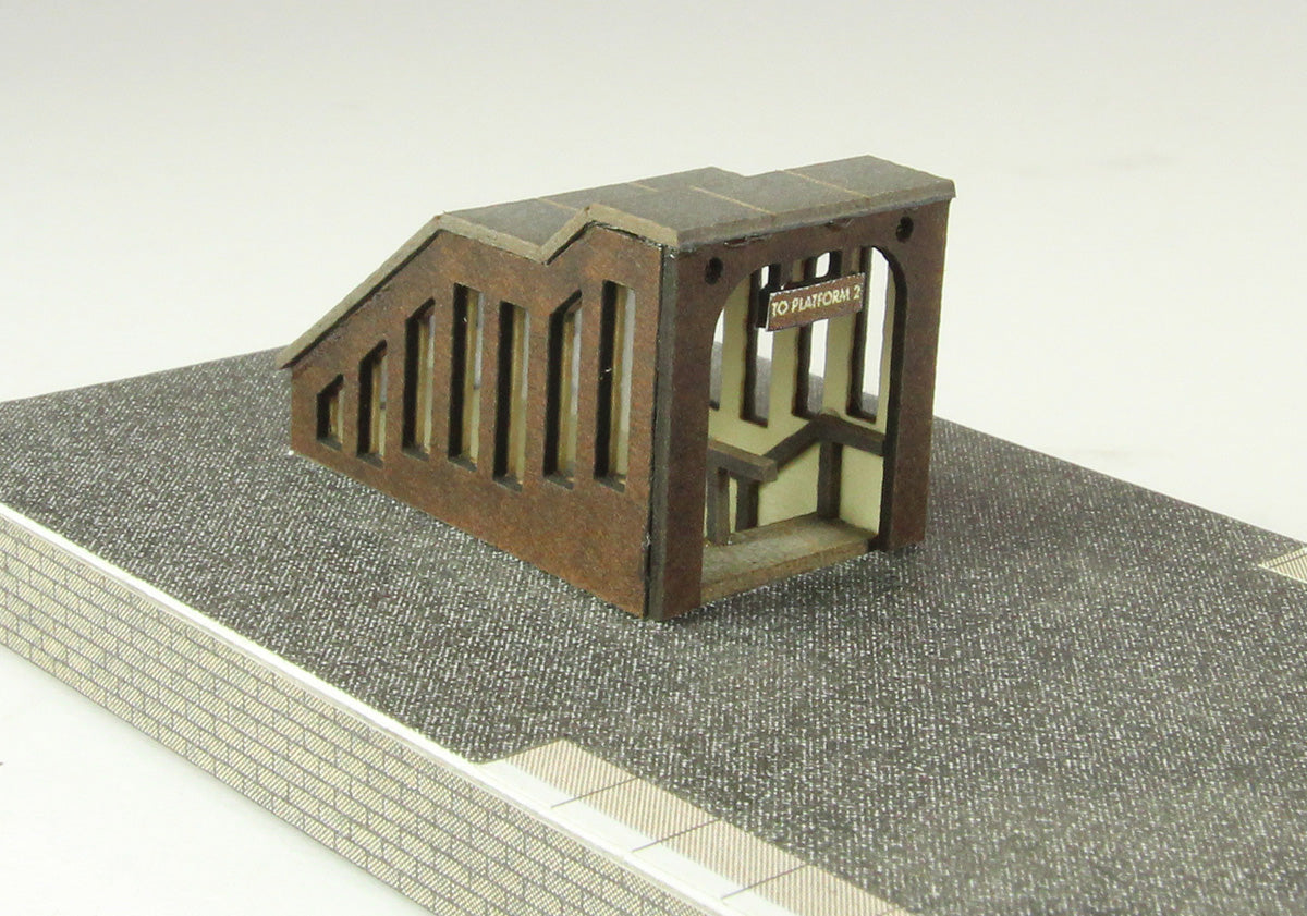 Metcalfe PN816 - Platform Underpass