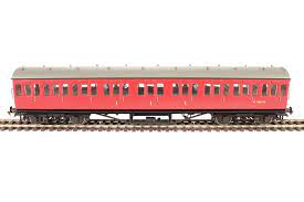 Hornby R4799 - BR (ex LMS) Non-Corridor Composite Coach 'M16635M'