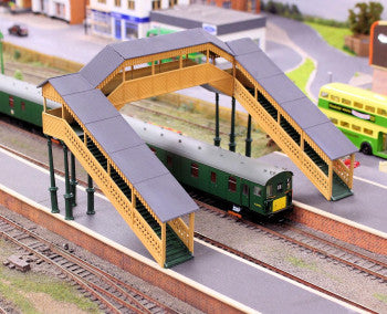 Gaugemaster GM403 - Fordhampton Footbridge