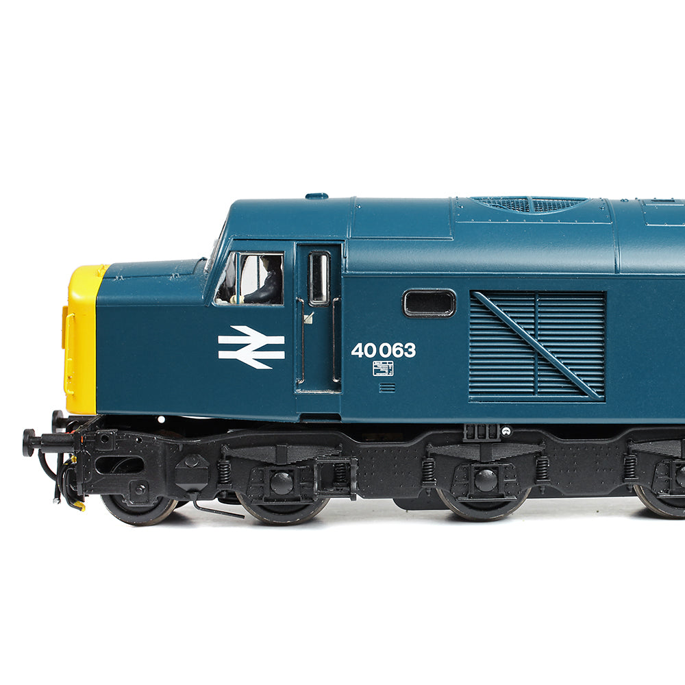 Bachmann 32-490 - Class 40 Centre Headcode 40063 BR Blue