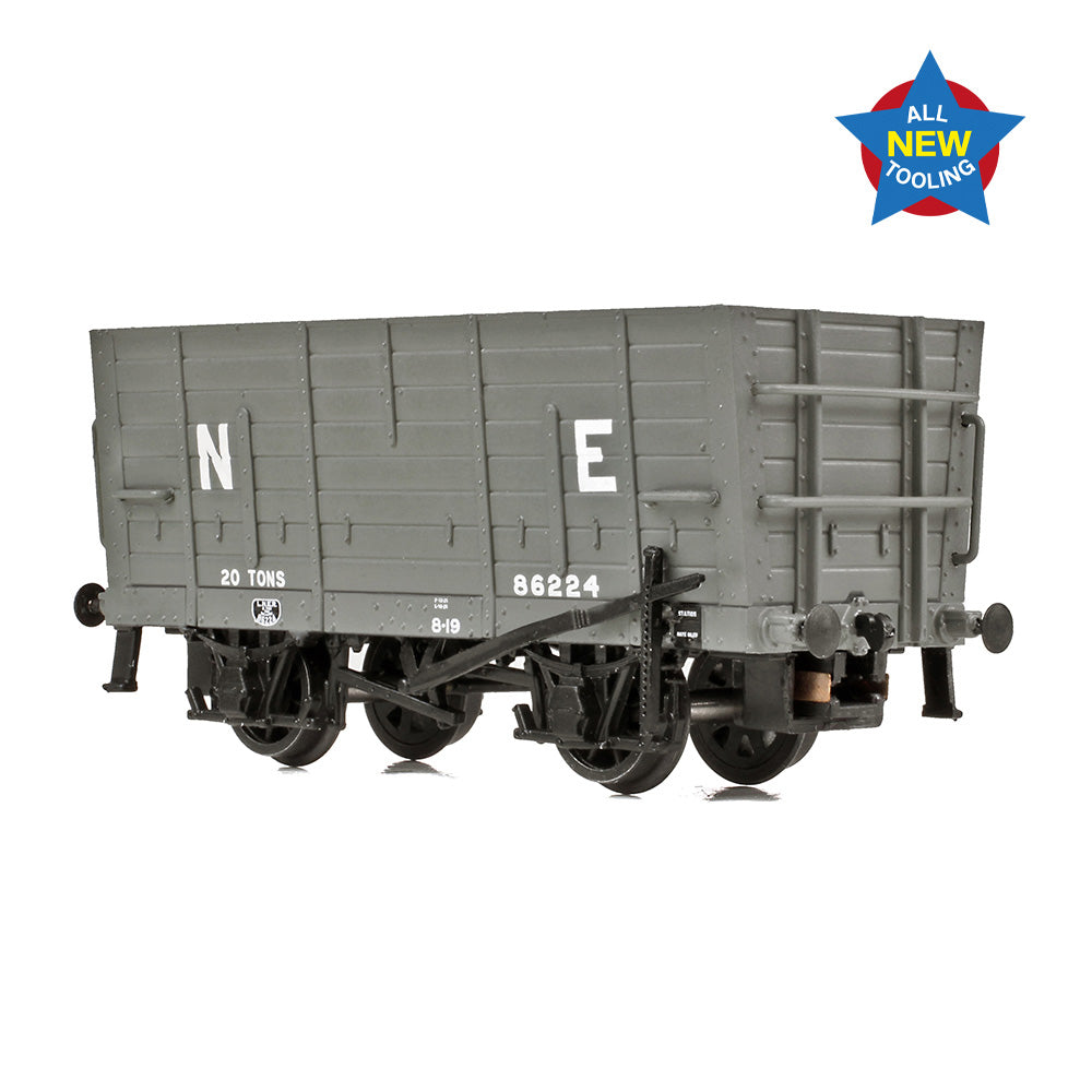 Graham Farish 373-376 - LNER D12 Coal Hopper LNER Grey