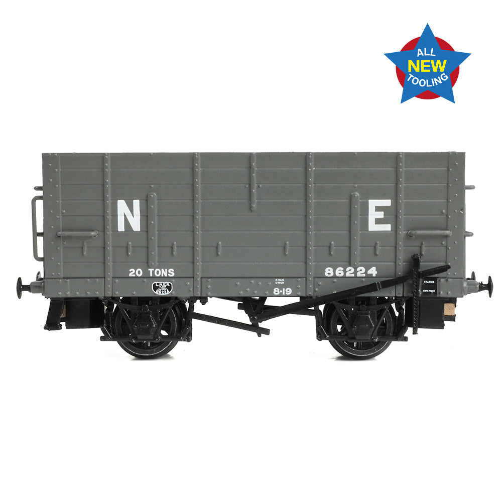 Graham Farish 373-376 - LNER D12 Coal Hopper LNER Grey