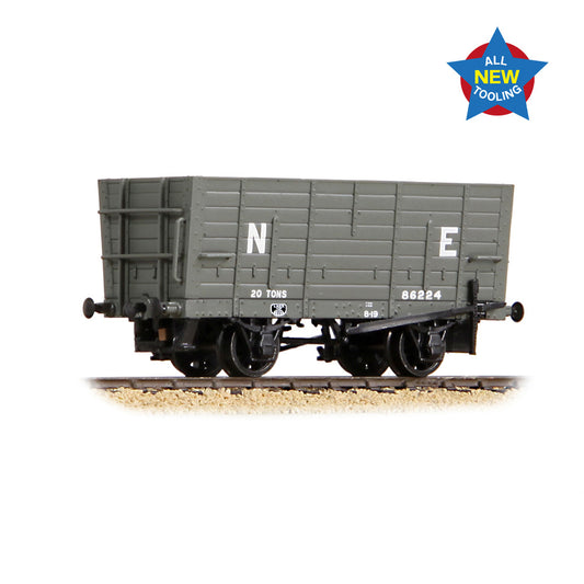 Graham Farish 373-376 - LNER D12 Coal Hopper LNER Grey