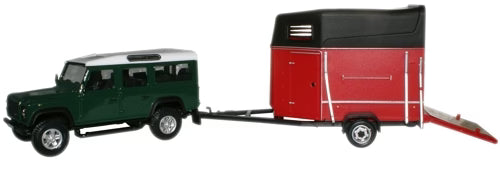 Cararama 483ND007 - Land Rover & Horsebox