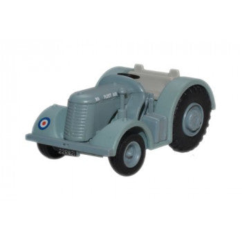 Oxford Diecast 76DBT002 - Royal Navy Fleet Arm David Brown Tractor