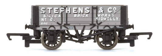 Hornby R6746 - 4 Plank Wagon 'Stephens & Co.