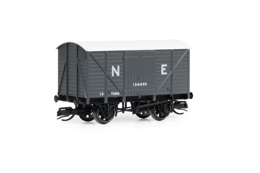Hornby TT6004 - LNER Vent Van