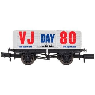 Dapol 2F-071-103 - 7 Plank Wagon VJ Day 80th Anniversary Navy (Weathered)