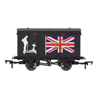 Dapol 4F-011-149 - VE Day 80th Anniversary Army (Weathered)