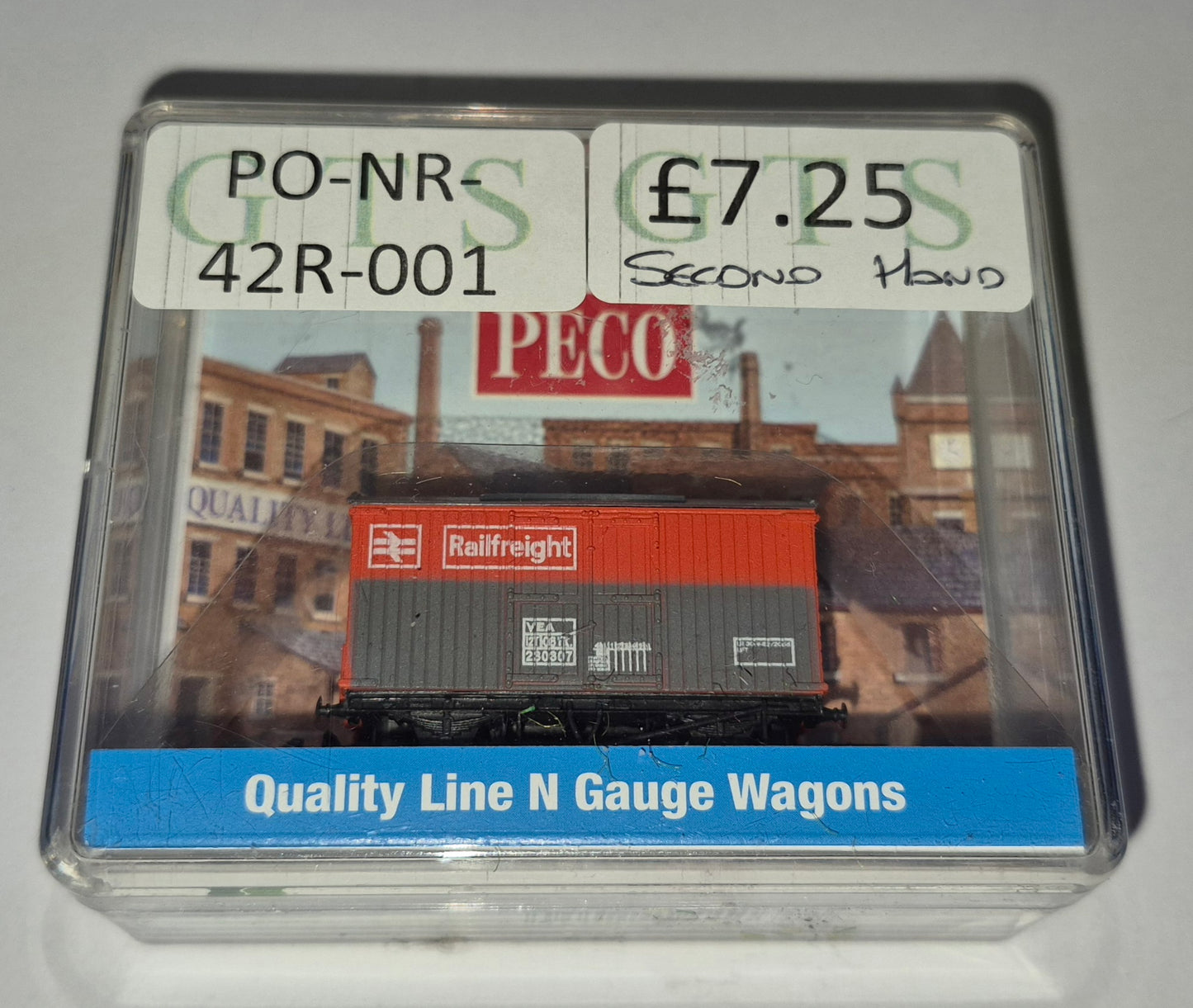 Peco NR-42R Box Van (PRE OWNED)
