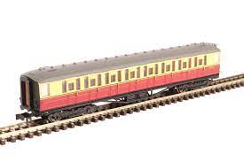 Dapol 2P-011-054 - Gresley Coach BR Carmine & Cream 2nd Class E12283E LBR