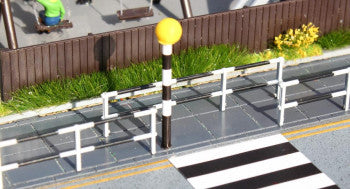 Gaugemaster GM383 - OO Gauge Railings Safety Barriers x 6